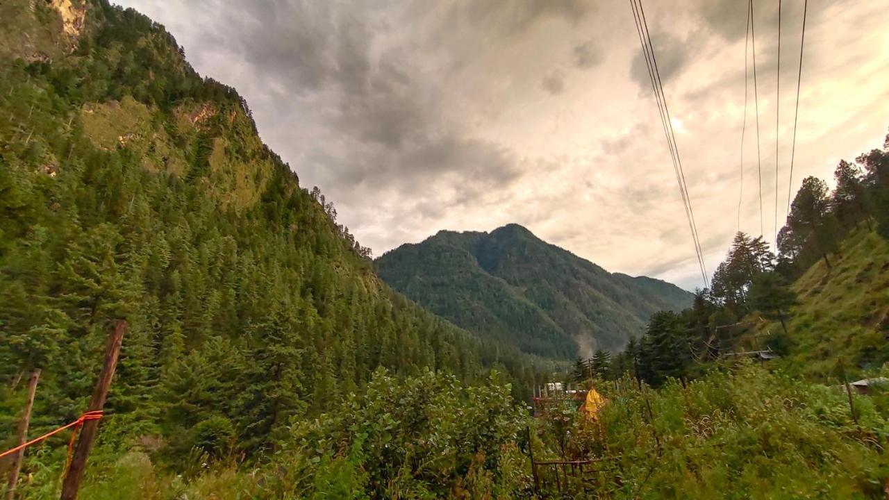 Snow View Guest House Kasol Bagian luar foto