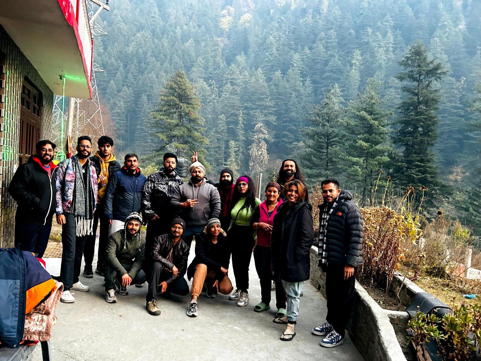 Snow View Guest House Kasol Bagian luar foto