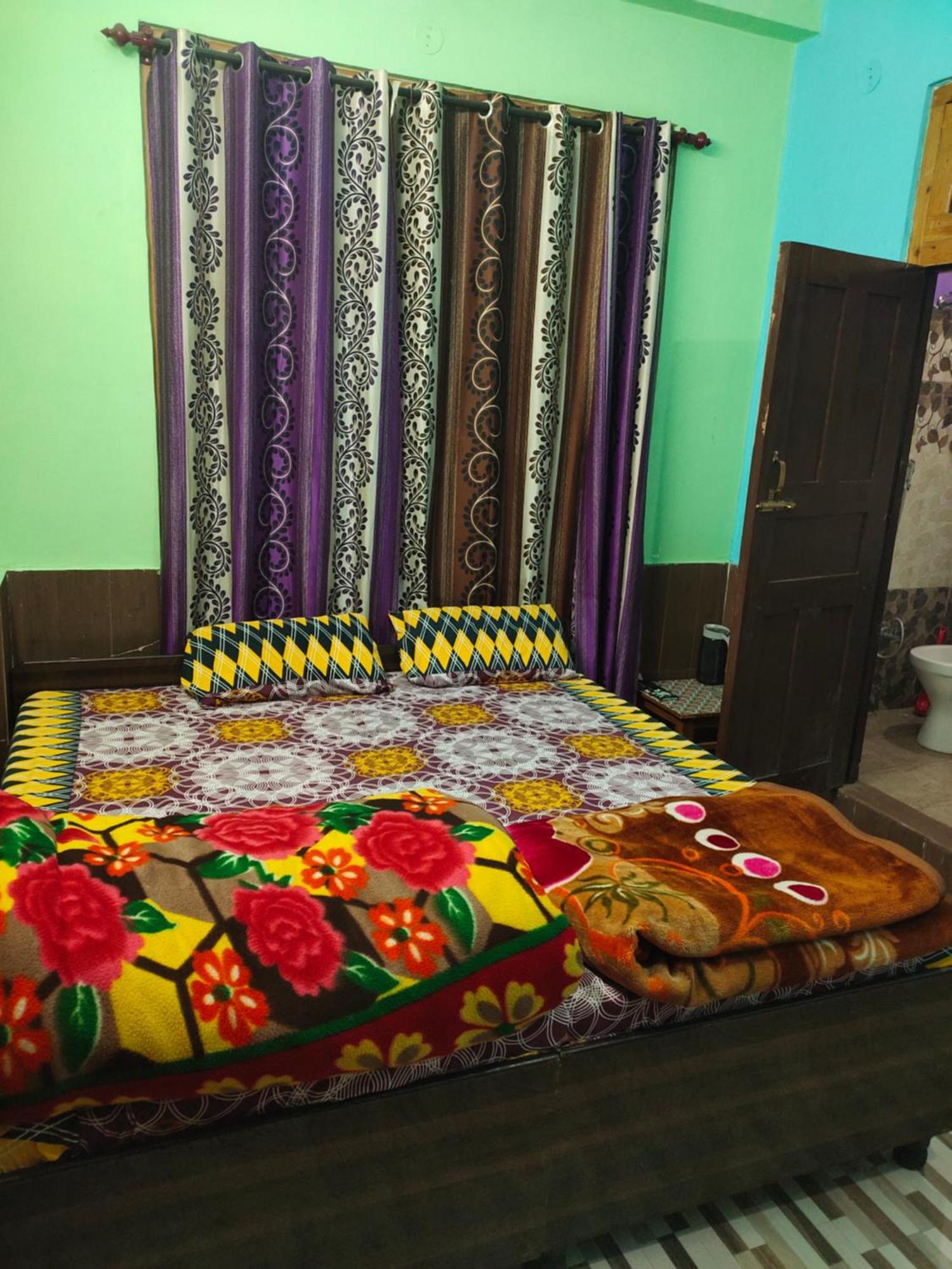 Snow View Guest House Kasol Ruang foto